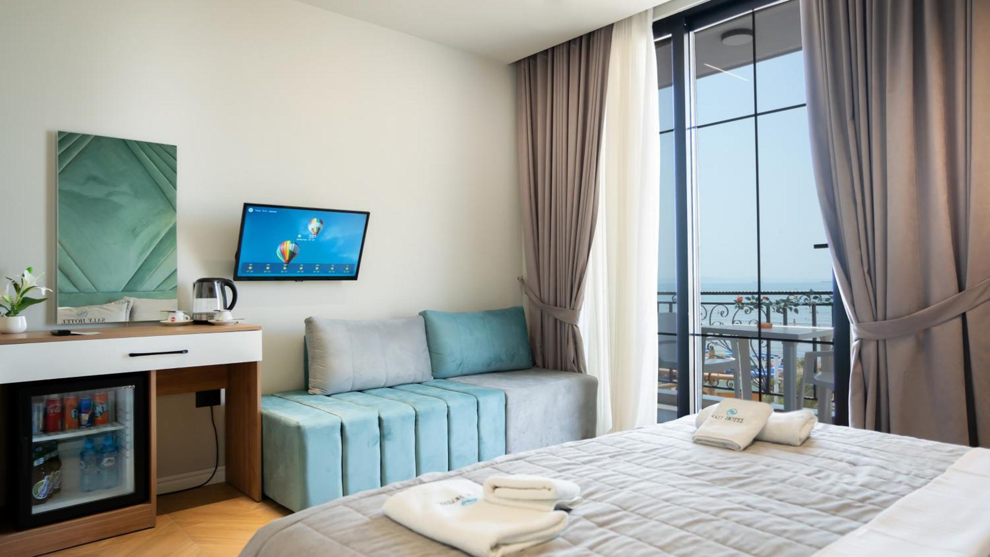 Hotel Saly Durrës Exterior foto
